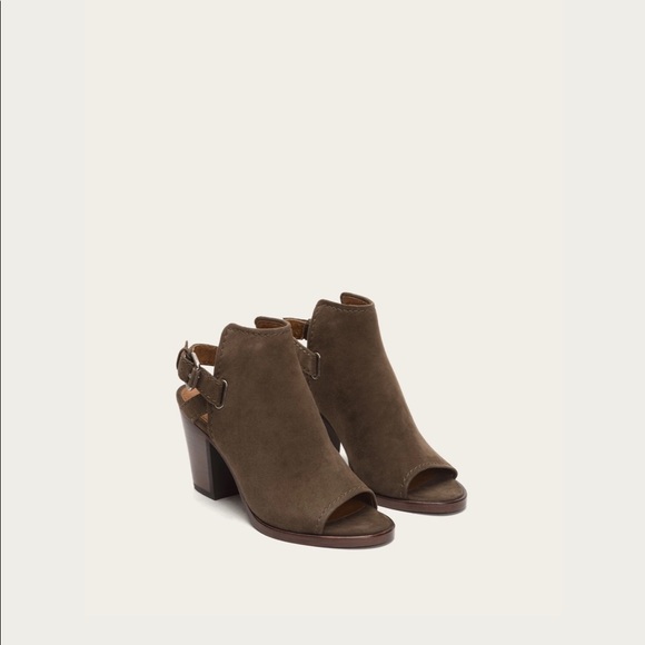 NIB Frye Dani Shield Sling in Dark Taupe - Picture 6 of 8